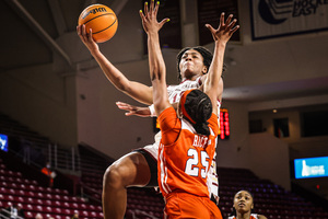 Kayla Jones had 16 of her 18 points inside the paint against Syracuse's 2-3 zone.