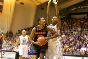 Former SU women’s basketball player and program points leader Kayla Alexander’s No. 40 jersey will be retired at halftime of SU’s game with Notre Dame Sunday.